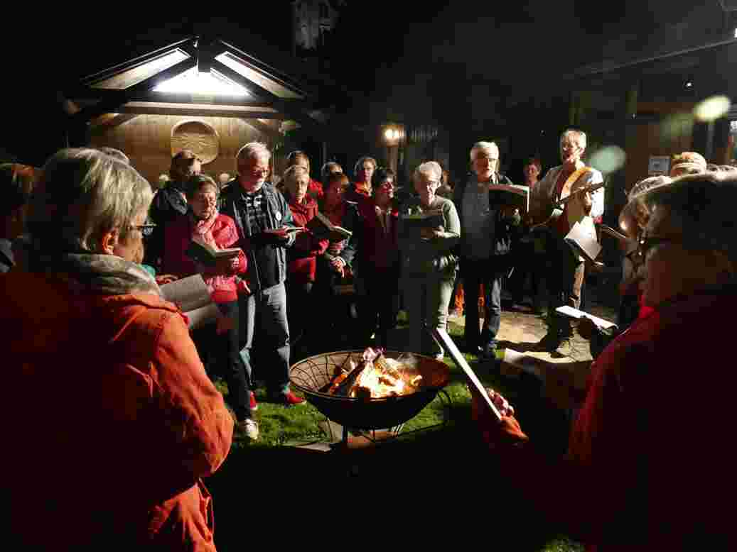 heimatverein-beeck-flachsmuseum-komm-wir-singen-am-lagerfeuer-2017-006